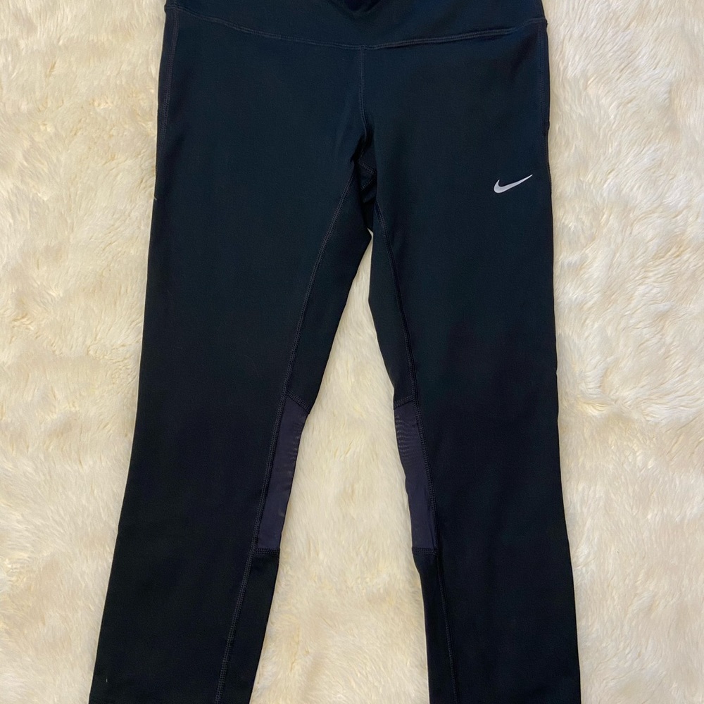 Women’s Nike Dri Fit Cropped Leggings, Sz Md